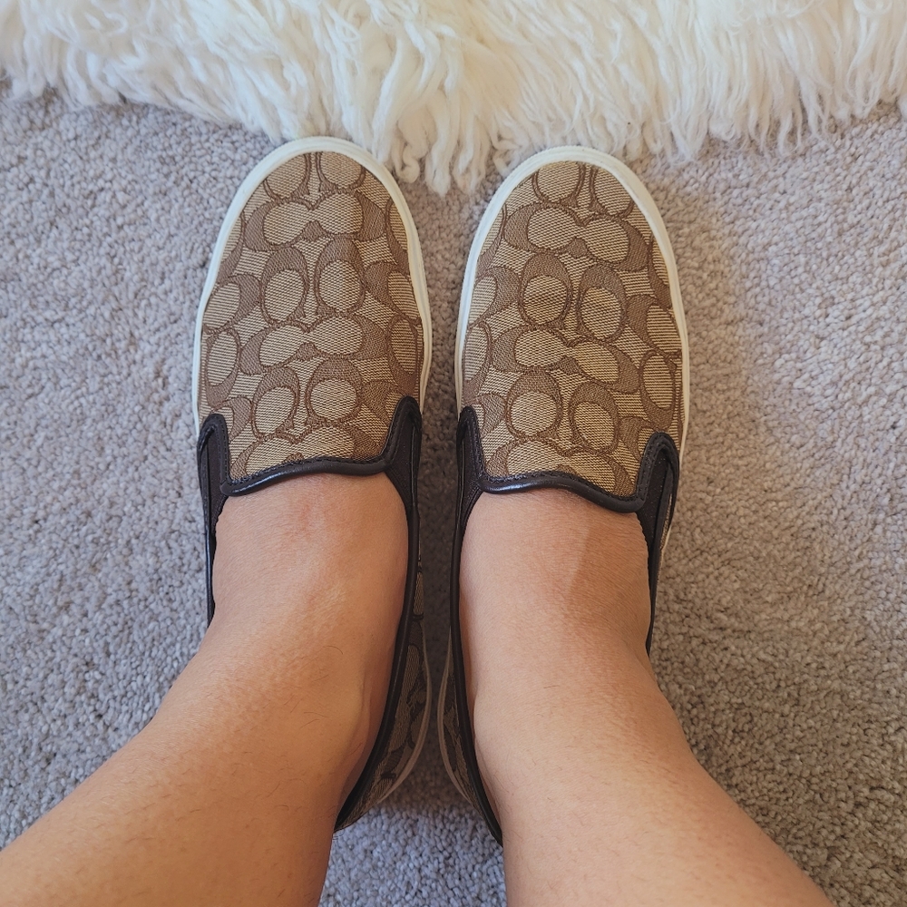 Coach Flats